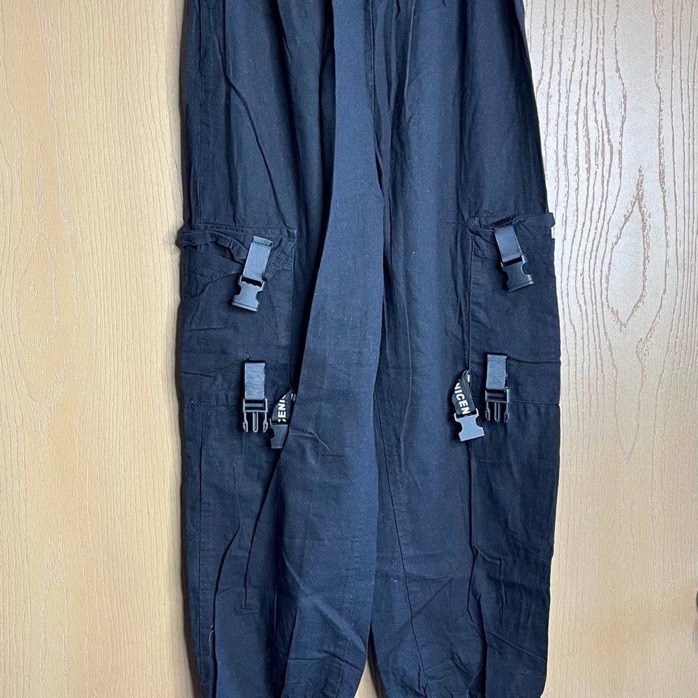Black Cargo Pants with Durable Design